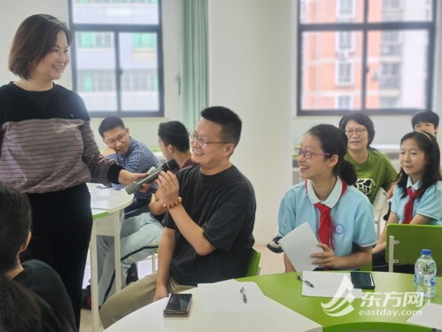 家校攜手，共育未來 記盧灣中學“繪家史·親子溝通”家庭教育開放日活動